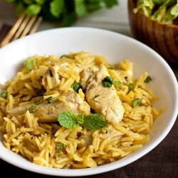 Курица с рисом и карри