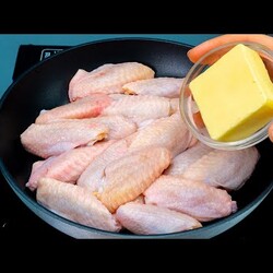I cook 100 pieces and we still don’t get bored of them. Sticky chicken wings, on the pan