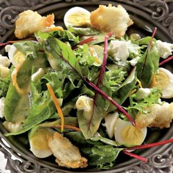 Салат с перепелиными яйцами и брынзой, пошаговый рецепт с фото