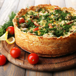 Заливной пирог из молодой капусты - Smak.ua