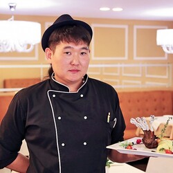 Рецепт выходного дня от шеф-повара ресторана Дельта: каре ягненка с картофельным роллом - IrkutskMedia