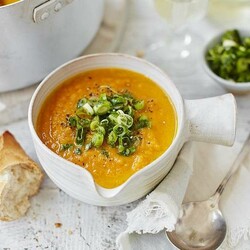 Морковно-имбирный суп с куркумой