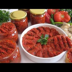 Томатный соус со сладким и горьким перцем
