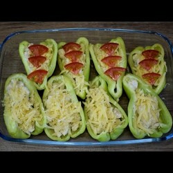 Закуска из перца, куриной грудки и сыра