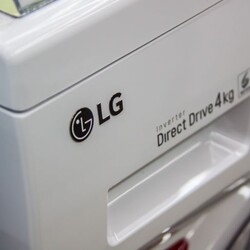 Как постирать белые вещи без капли отбеливателя: хитрости жизни