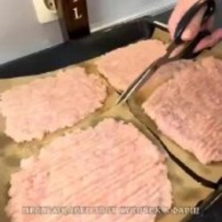 Куриное филе, запечённое в духовке, с сыром и овсянкой