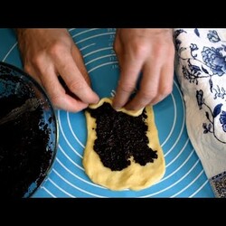 Булочки с маком