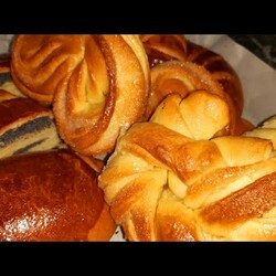 Булки с маком