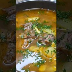 Суп с лапшой на мясном бульоне