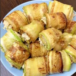 Когда не знаешь что приготовить из кабачков! Рулетики из кабачков!