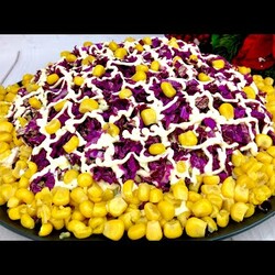 Новогодний салат «Янтарная россыпь»