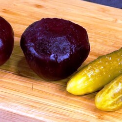 Закусочный салат за 2 копейки. На праздниках всегда съедается первым: вкусно, просто и полезно