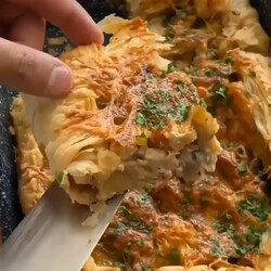 Жульен в слоеном тесте