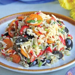 ბრინჯი ბოსტნეულით