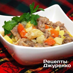 Тушеная картошка с мясом