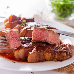 Рецепт стейка из говядины на сковороде