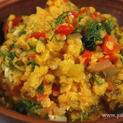 Красная чечевица с овощами