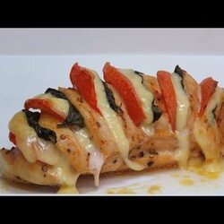 СОЧНОЕ КУРИНОЕ ФИЛЕ С СЫРОМ В ДУХОВКЕ «КАПРЕЗЕ» | BAKED CHICKEN BREAST WITH CHEESE