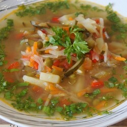 Щи "Успенские" с солеными огурцами