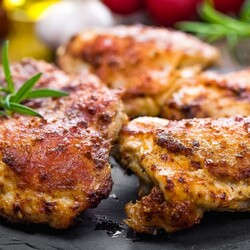 Куриные бедра в мультиварке