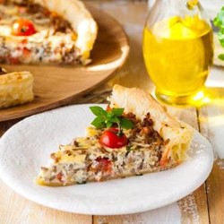 Итальянский пирог с фаршем и помидорами