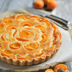 Абрикосовый тарт с франжипаном