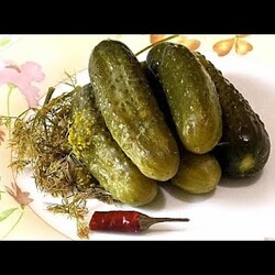 ХРУСТЯЩИЕ КВАШЕНЫЕ ОГУРЦЫ. Надёжный способ засолки  для хранения в квартире /Salted cucumbers
