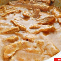 Тушеное мясо с горчицей и сметаной