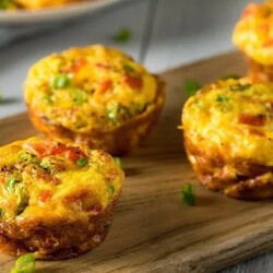 Аппетитные кексы из плавленных сырков с зеленью - Лучшие рецепты