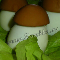 "Грибочки" из фаршированных яиц - рецепт с фото