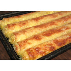 Накрываю стол (нагружаю рулетами из лаваша) за 15 минут. Исчезает всё!