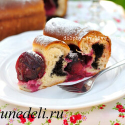 Пирог с начинкой из слив и мака | Меню недели