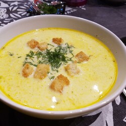 Сырный луковый суп