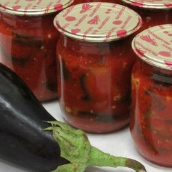 Килограмм баклажанов на килограмм помидоров: пропускаем через мясорубку и закуска почти готова