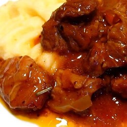 Гуляш из свинины