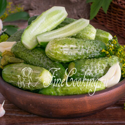 Хрустящие малосольные огурцы