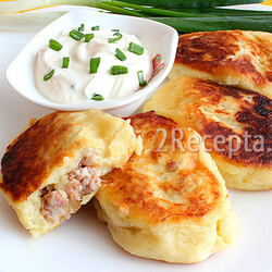 Картофельные зразы с мясом и сыром