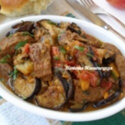 Баклажаны с мясом и овощами