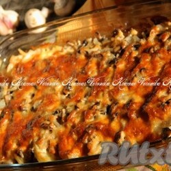 Картошка со свининой и шампиньонами в духовке - 13 пошаговых фото в рецепте