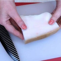 Ароматная и нежная закуска из обычного сала. Когда ставлю на стол все спрашивают из чего она - Вкусные рецепты - медиаплатформа МирТесен