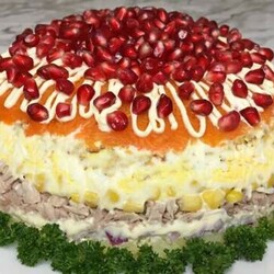 Великолепный салат «Кардинал». Прекрасное блюдо на Новый год - Скатерть-Самобранка - медиаплатформа МирТесен