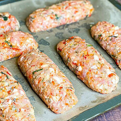 Добавляем к котлетам в фарш болгарский перец и вместо сковороды ставим в духовку. Рецепт из Турции - Steak Lovers - медиаплатформа МирТесен