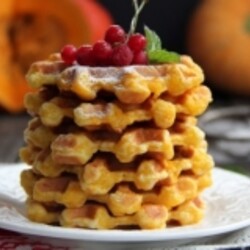 Вафли из тыквы в электровафельнице