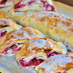 Десерт к чаю без теста за 15 минут: завернули в лаваш яблоки и творог - Steak Lovers - медиаплатформа МирТесен