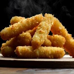 Сырные палочки в хрустящей панировке