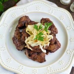 Как приготовить мягкую говяжью печень на сковороде по простым рецептам? - БУДЕТ ВКУСНО! - медиаплатформа МирТесен