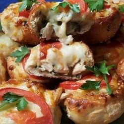 Булочки фаршированные курицей и грибами - Четыре вкуса - медиаплатформа МирТесен