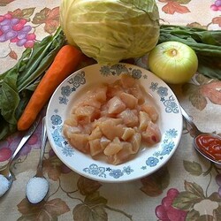 Рецепт: Капуста тушеная со щавелем | Простой летний рецепт в мультиварке