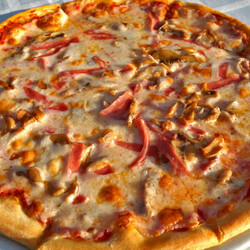 Пицца с тунцом и помидорами - БУДЕТ ВКУСНО! - медиаплатформа МирТесен