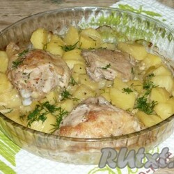 Курица с кабачками и картошкой в духовке